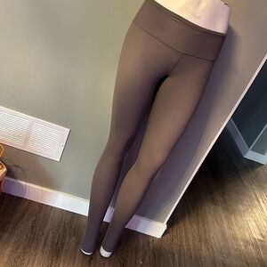 Lululemon size 4 leggings
